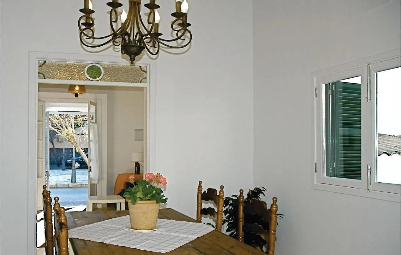 Cozy Home In Palma De Mallorca With Wifi